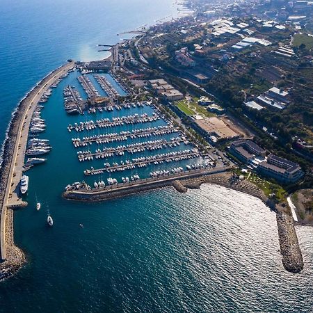 サント・ステーファノ・アル・マーレH11 Luxury 9A - Porto - Piscina - Jacuzziアパートメント エクステリア 写真