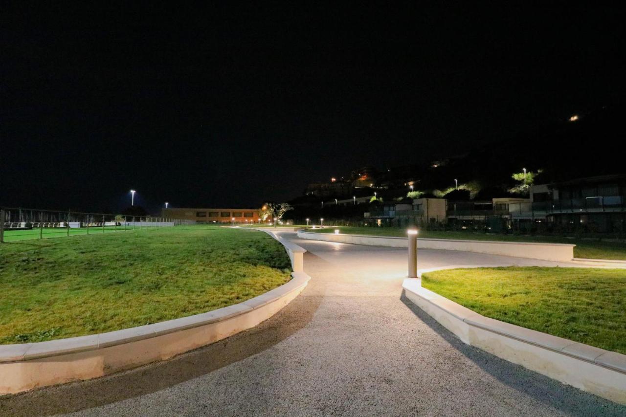 サント・ステーファノ・アル・マーレH11 Luxury 9A - Porto - Piscina - Jacuzziアパートメント エクステリア 写真